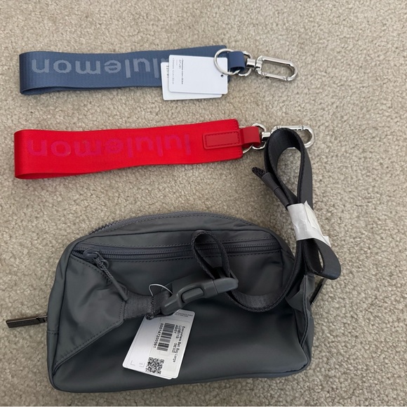 lululemon athletica Gray Belt Bag with Red and Blue Straps - Picture 2 of 2